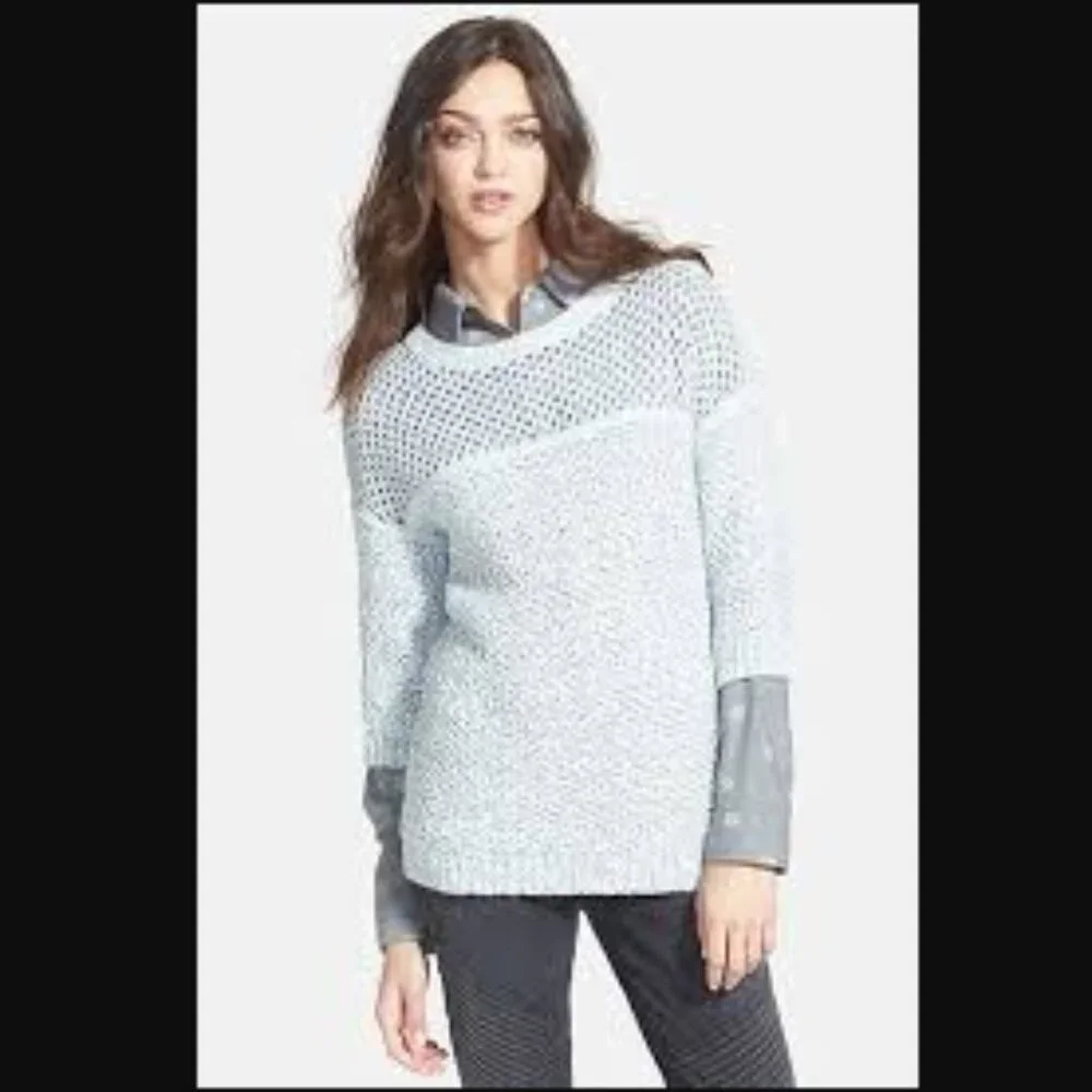 New Hinge Gray Silver Metallic Open Knit Round Neck Sweater Medium‎